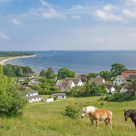 Strandnahe Rex Rugia: Terrasse Und Ahoi Erlebnisbad Lobbe