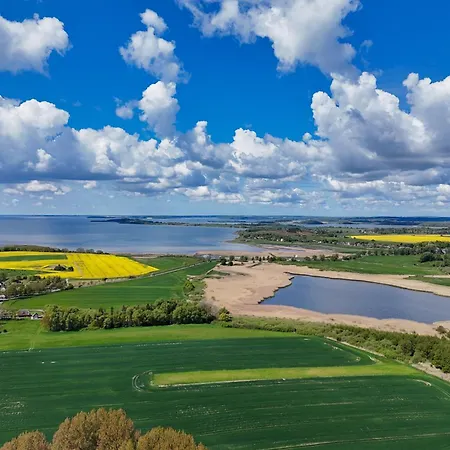 Strandnahe Mit Terrasse, Gratis Nutzung Vom Ahoi Erlebnisbad Und Sauna In Sellin - Rex Rugia 13-4